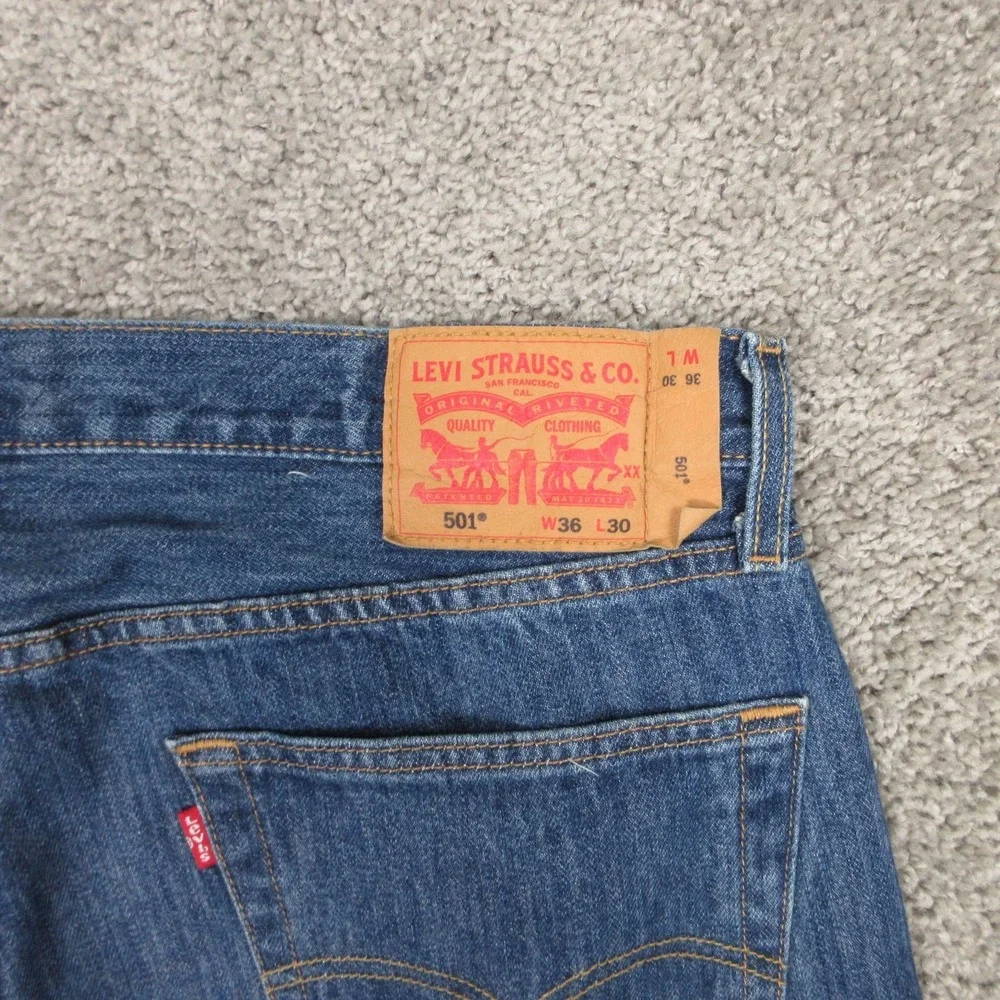 Levis Jeans Mens 36x30 Blue 501 Button Fly Original‎ Stone WashDenim Pants